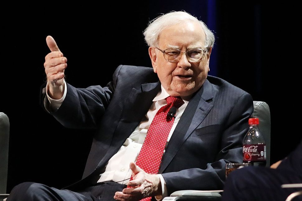 6 loi khuyen de doi tu nha dau tu huyen thoai Warren Buffett lifehub.vn 6 lời khuyên để đời từ nhà đầu tư huyền thoại Warren Buffett