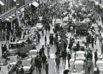 Cum tu Dagen H o Thuy Dien co nghia la gi lifehub.vn Cụm từ "Dagen H" ở Thủy Điển có nghĩa là gì? Cụm từ “Dagen H” ở Thủy Điển có nghĩa là gì?