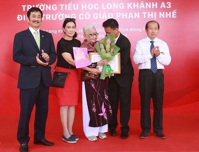 Nhung cap vo chong ty phu giau co nhat Viet Nam tren san chung khoan lifehub.vn 5 Những cặp vợ chồng tỷ phú giàu có nhất Việt Nam trên sàn chứng khoán