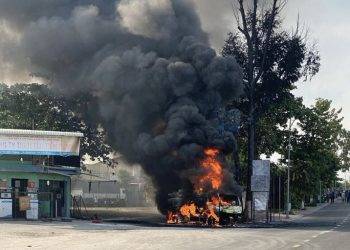 Bộ trưởng Bộ GTVT gửi Thư khen tài xế dũng cảm lái xe bốc cháy ra khỏi cây xăng