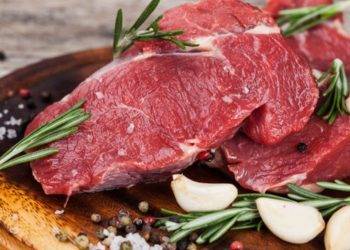 6 nhóm người mắc bệnh này được khuyến cáo không ăn thịt bò