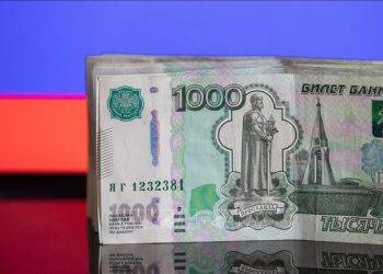 Hungary đồng ý thanh toán khí đốt bằng đồng ruble