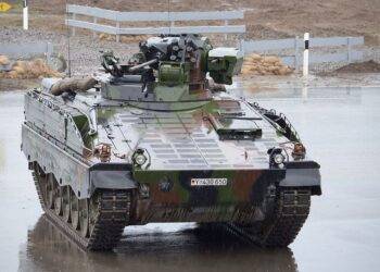 NATO không vội chia sẻ thiết bị quân sự với Ukraine