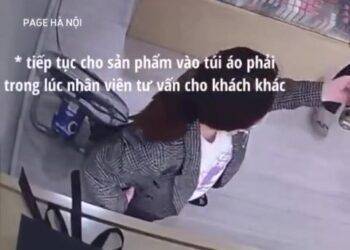 Clip người phụ nữ vào Shop mỹ phẩm “thó đồ” rất thuần thục