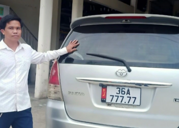 Chiếc xe Innova cũ được trả giá gấp đôi sau một đêm gắn biển ngũ quý 7