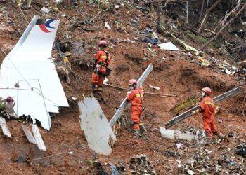 Dữ liệu hộp đen hé lộ thông tin mới trong vụ rơi máy bay Trung Quốc chở 132 người