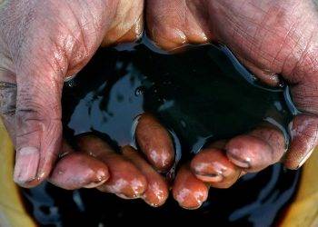 EU có sẵn sàng thay thế dầu Nga?