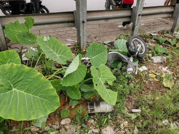 Hai nam sinh lớp 8 bị tàu hỏa tông thương vong Hai nam sinh lớp 8 bị tàu hỏa tông thương vong