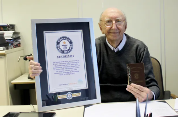 Lời khuyên thấm thía của cụ ông 100 tuổi, lập kỷ lục thế giới vì 84 năm làm việc cho một công ty duy nhất