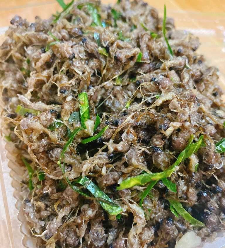 Thứ đặc sản hiếm có, ít người biết ở Hà Nội, rang lá chanh, xào rau bí, thả lẩu ngon hết nấc, người bán hết vèo cả đôi tạ Thứ đặc sản hiếm có, ít người biết ở Hà Nội, rang lá chanh, xào rau bí, thả lẩu ngon hết nấc, người bán hết vèo cả đôi tạ