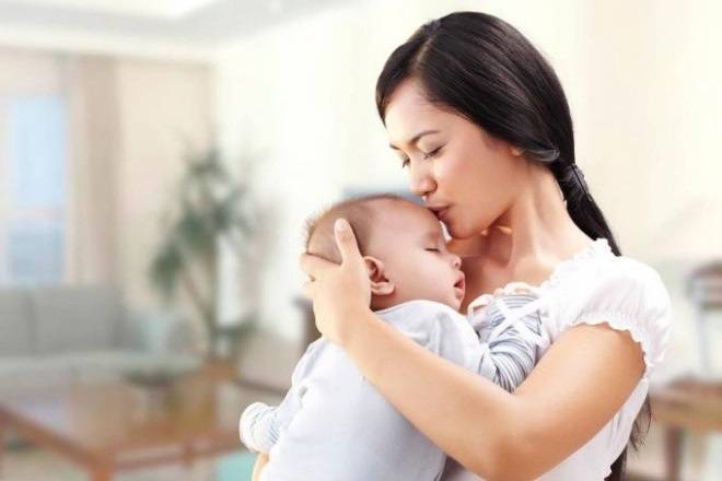 5 quyền lợi riêng dành cho lao động nữ nuôi con dưới 12 tháng tuổi