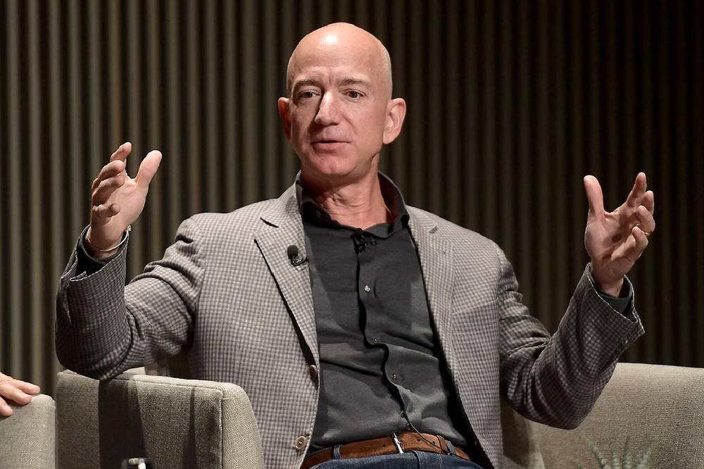 Bộ sưu tập phương tiện đi lại 'triệu đô' của tỷ phú Jeff Bezos