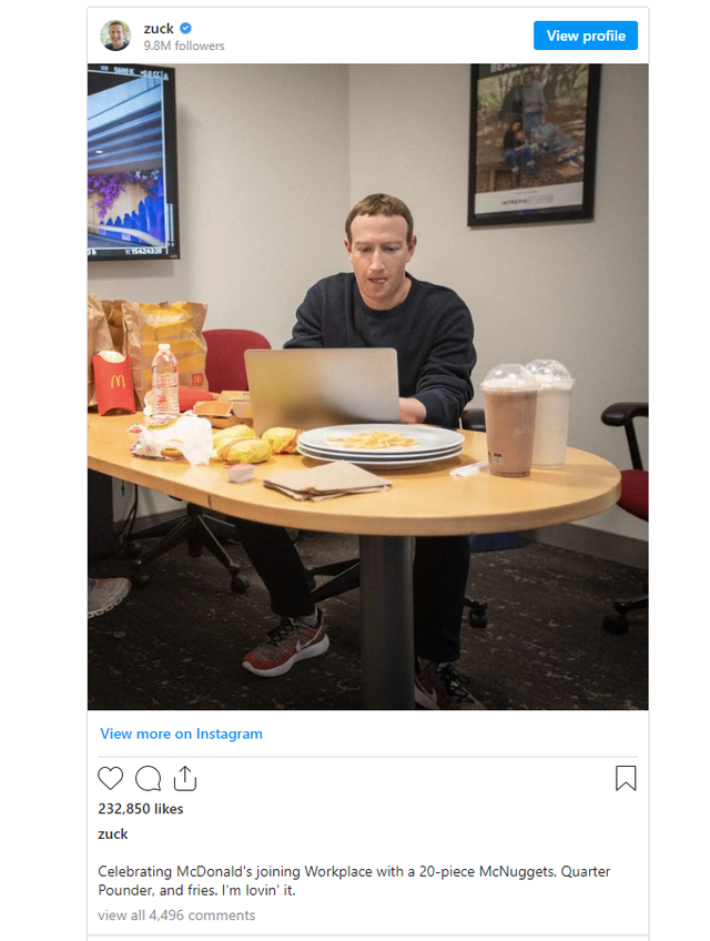 'Chán ghét' Apple, Mark Zuckerberg dùng Photoshop xóa logo Táo Khuyết để dân mạng không biết mình dùng MacBook