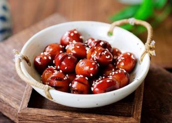 Không cần luộc, chỉ cần cho lon này vào om được ngay món trứng cút ngon không tưởng