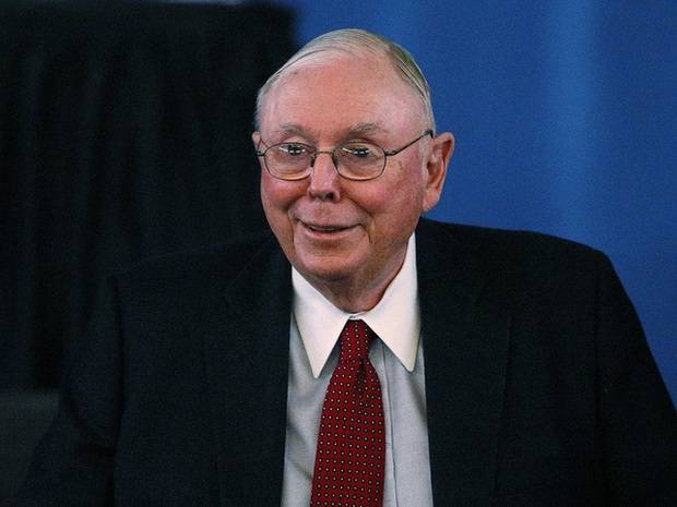 Lời khuyên làm giàu kinh ngạc từ tỷ phú thông thái Charlie Munger 97 tuổi: Có 3 cách khiến đời bạn mãi nghèo, nếu muốn trở nên giàu có, hãy làm ngược lại!