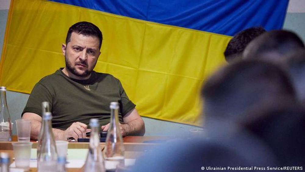Những diễn biến mới trên mặt trận và trong nội bộ ngày càng bất lợi cho Ukraine