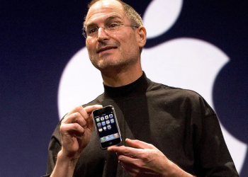 Tròn 15 năm ngày chiếc iPhone đầu tiên được ra mắt: Hành trình từ 'kẻ vô danh' đến 'ông vua' giới smartphone cao cấp