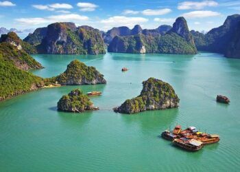 17 điểm du lịch hàng đầu của Việt Nam trong mắt bạn bè thế giới: Số 1 quá nổi tiếng!