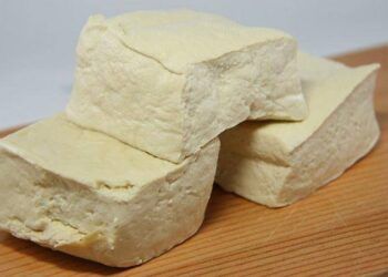 3 dấu hiệu bất thường của đậu phụ mà người bán không bao giờ ăn