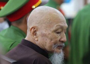 Bị cáo Lê Tùng Vân vắng mặt tại tòa trong ngày xét xử thứ 2