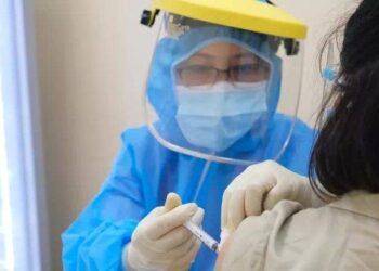 Biến thể BA.5 xâm nhập, Thủ tướng chỉ đạo đẩy nhanh tiêm vắc-xin Covid-19 mũi 3, mũi 4