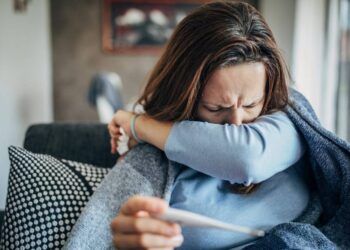 Các triệu chứng khi nhiễm biến thể BA.5: Có khác so với các biến thể cũ?