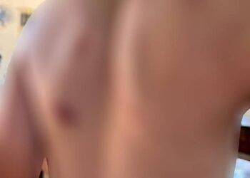 Cháu bé 9 tuổi bị bà và cha đánh đập dã man