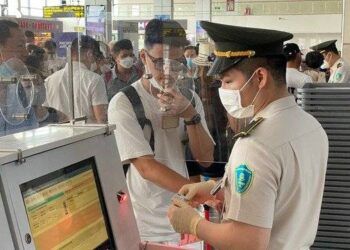 Cục Hàng không tăng cường giám sát, xử lý nghiêm hành khách không chấp hành an toàn hàng không