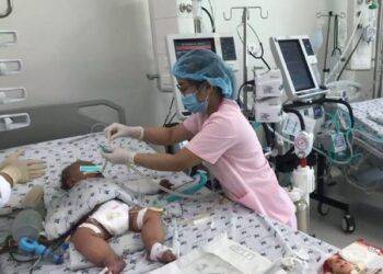 Dấu hiệu cảnh báo trẻ bị cô đặc máu khi sốt xuất huyết