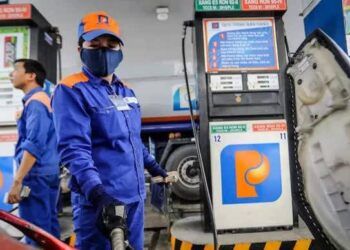 Giá xăng dầu tiếp tục giảm sâu?