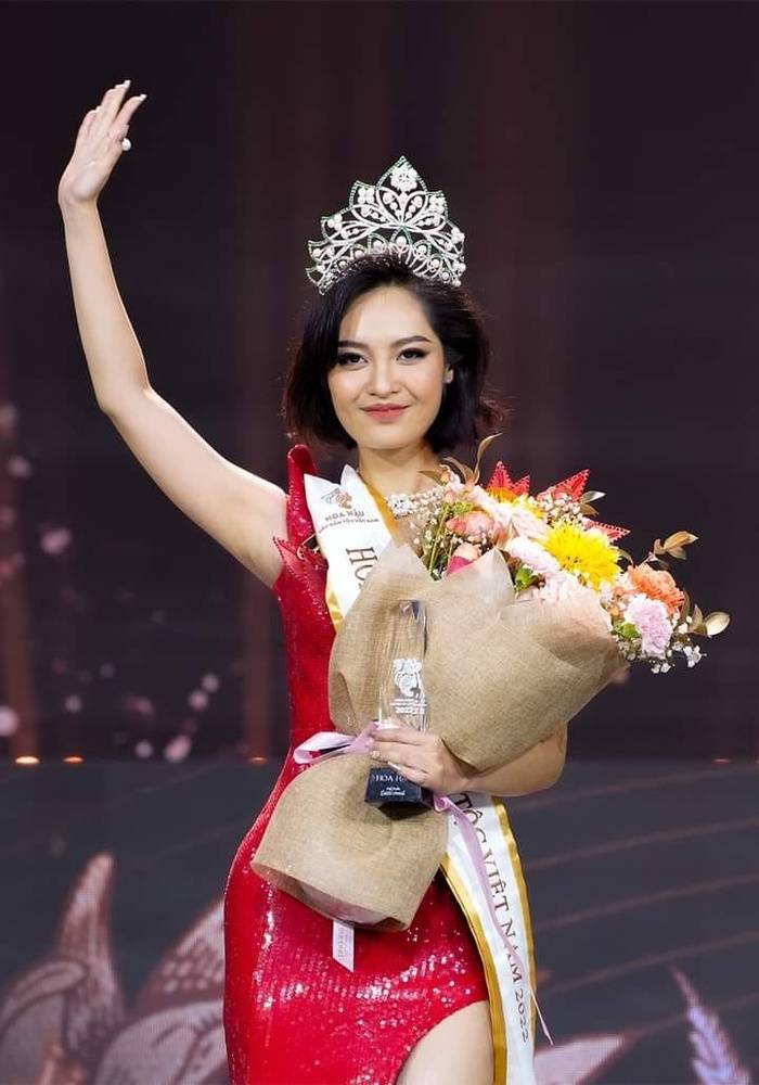Hoa hậu Nông Thúy Hằng không được đi thi Miss Earth 2022