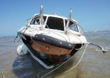 Khởi tố vụ lật ca nô khiến 17 người chết ở biển Cửa Đại