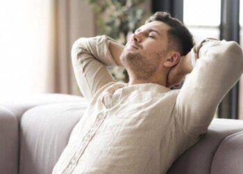 nam gioi thu dam nhieu co gay noi mun Nam giới mọc mụn có liên qua đến việc 'thẩm du' nhiều? Nam giới thủ dâm nhiều có gây nổi mụn?