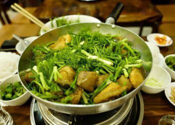 Ngoài phở, đây là 5 món mà báo Tây gợi ý nhất định phải thưởng thức khi đến Việt Nam