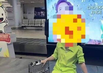 nhay mua tren duong bay ngoi tren bang chuyen hanh ly khi nao hanh khach se bi cam bay "Sống ảo" trên đường bay, ngồi ở băng chuyền hành lý có thể bị cấm bay trong thời gian bao lâu? Nhảy múa trên đường bay, ngồi trên băng chuyền hành lý: Khi nào hành khách sẽ bị cấm bay?