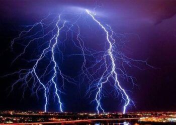 nhieu nguoi tu vong do set danh dieu tuyet doi tranh khi gap dong set Nhiều trường hợp tử vong do sét đánh, những điều tuyệt đối tránh khi gặp dông sét Nhiều người tử vong do sét đánh, điều tuyệt đối tránh khi gặp dông sét