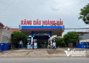 Tá hỏa khi đổ 500.000 nghìn xăng, hút ra chỉ có 9,5 lít