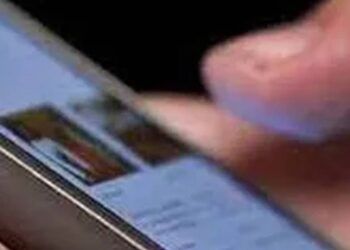 TP HCM: Cô gái lộ clip khỏa thân sau khi nhờ bác sĩ tư vấn