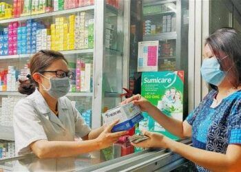 TP.HCM: nhà thuốc, bệnh viện gặp khó khăn khi tiếp nhận đơn thuốc điện tử, kết nối dữ liệu quốc gia