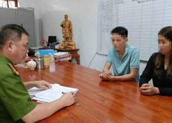 Vì sao hàng trăm người mắc bẫy "việc nhẹ, lương cao" ở Campuchia?