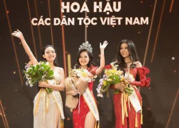 Vì sao tân Hoa hậu Nông Thúy Hằng không được tham dự Miss Earth 2022?