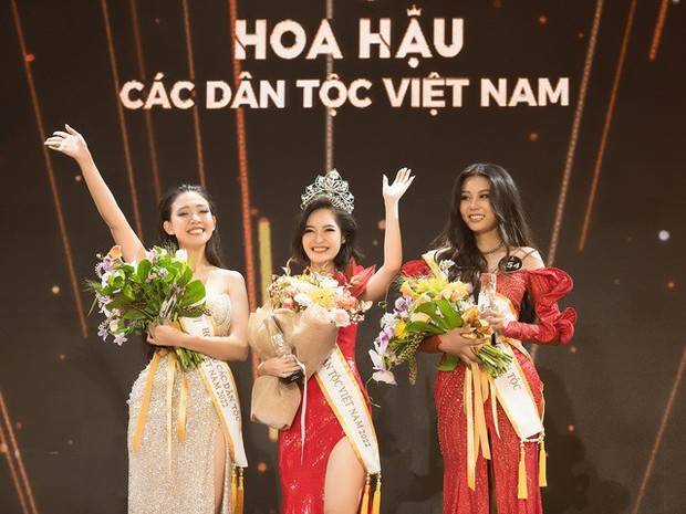 Vì sao tân Hoa hậu Nông Thúy Hằng không được tham dự Miss Earth 2022?