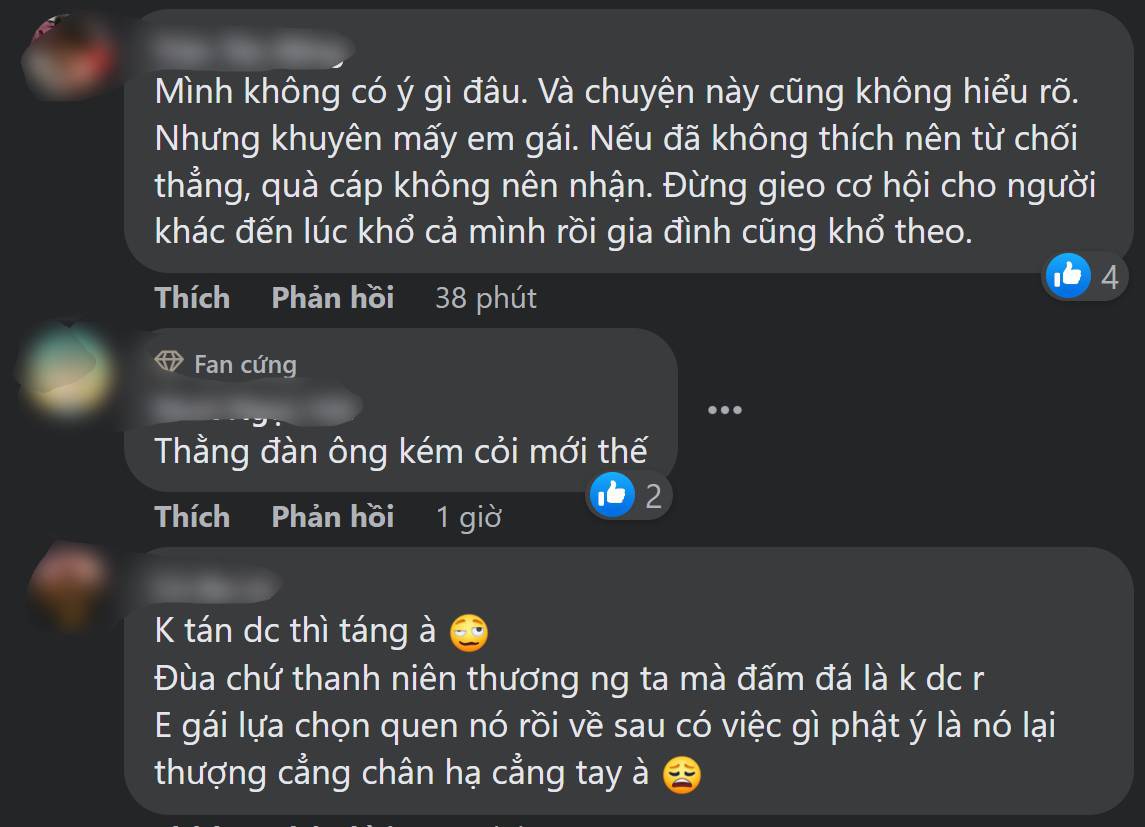 Video: Thanh niên bị nhiều người dạy cho bài học sau khi 'động tay chân' với người phụ nữ mình không 'tán' nổi