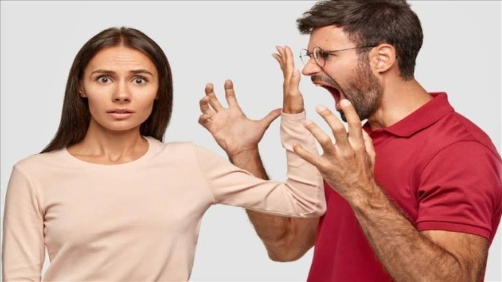 Vợ nên làm gì khi bị chồng quát mắng?