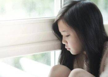 3 câu nói của cha mẹ vô tình khiến con tổn thương tâm lý