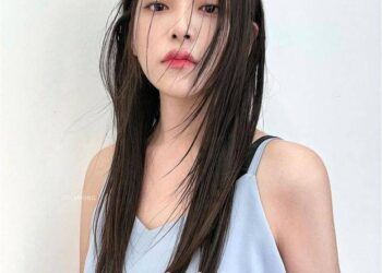 4 xu huong toc mua thu 2022 toan kieu tre trung hop nang 30 Gợi ý 4 kiểu tóc trẻ trung, chân ái mới của chị em cho mùa thu này 4 xu hướng tóc mùa thu 2022: Toàn kiểu trẻ trung, hợp nàng 30+