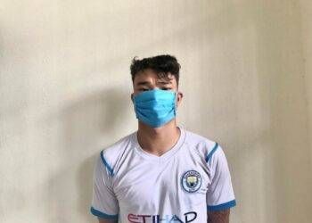 9X dùng dao khống chế, nhốt bạn gái vào phòng để níu kéo tình cảm