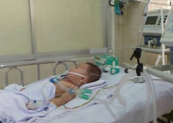 Dấu hiệu đột quỵ ở trẻ nhỏ cha mẹ nào cũng nên biết