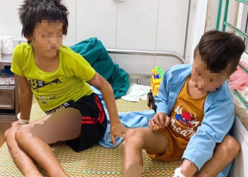 Gia cảnh bi đát của 2 cháu bé bị chú ruột tra tấn như thời trung cổ