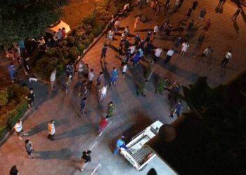 Hà Nội: Nam sinh rơi từ tầng 12 chung cư xuống đất tử vong